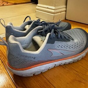 Altra Gray and Orange Athletic Shoes